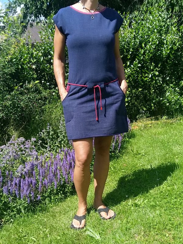 Šaty jeans s vínovou - Image 5
