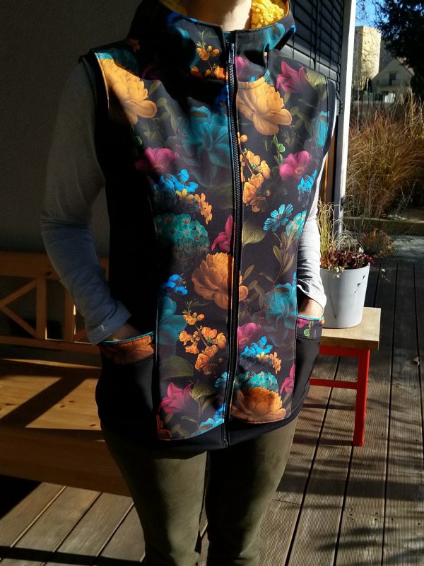Softshellová vesta s květy - Image 12