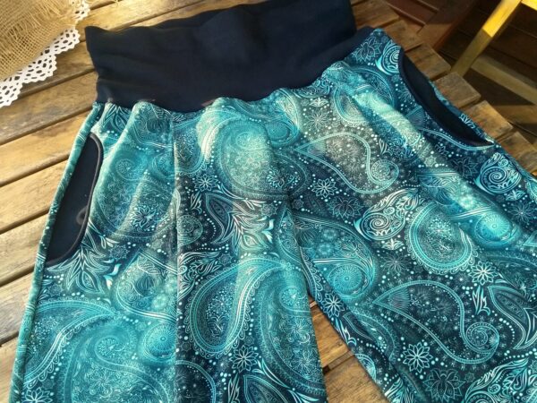 Smaragdové paisley turky